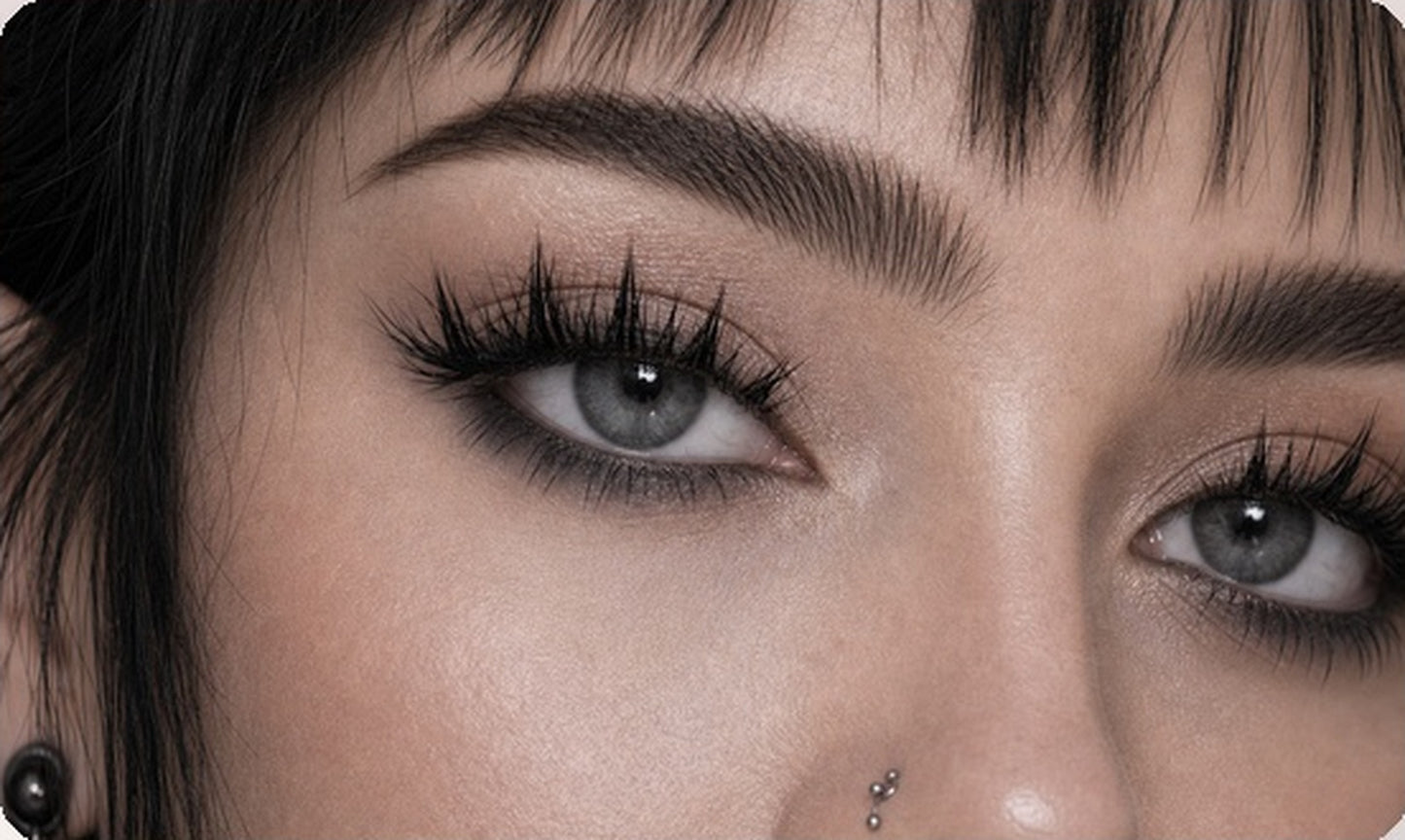 Midnight Zoomies Adhesive-free Clusters adhesive-free cluster lashes model try-on result by Flutter Fu