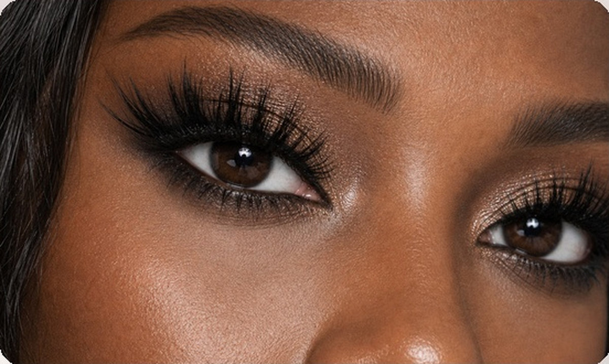 Nine Lives Adhesive-free Clusters adhesive-free cluster lashes model try-on result by Flutter Fu